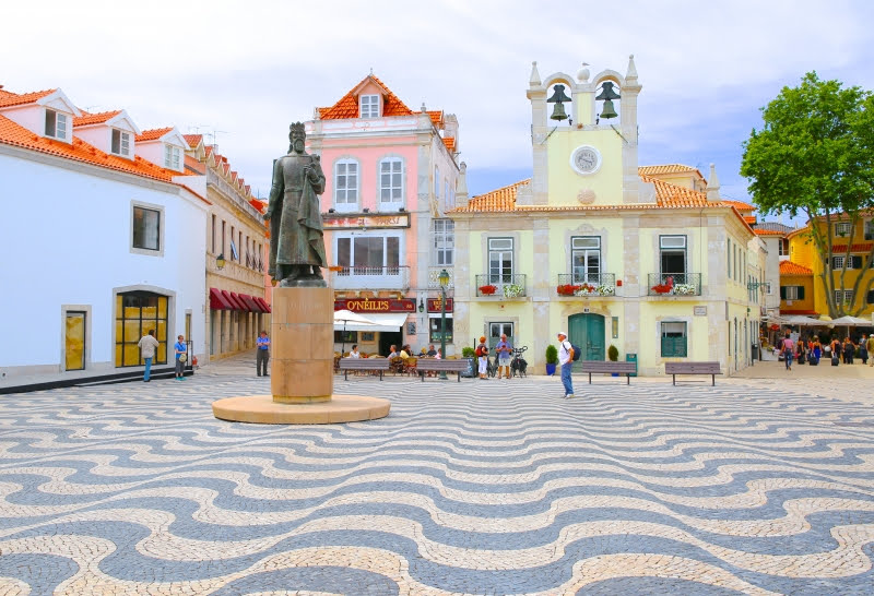 Lost In A Fairytale - Sintra And Cascais Day Trip - Hortense Travel