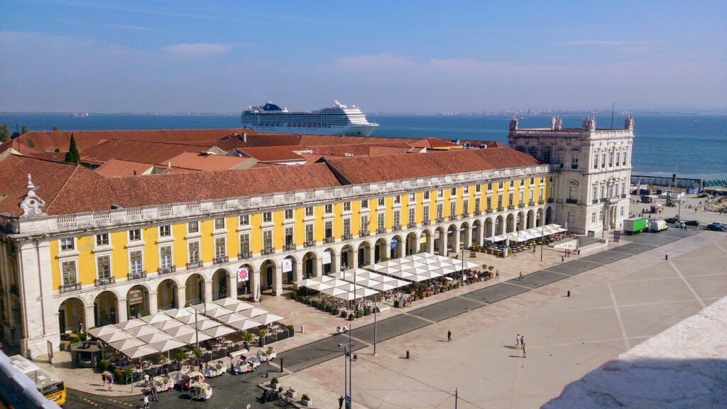 11 Lisbon Viewpoints: Discover the Best Miradouros for a Stunning Panoramic Experience - Hortense Travel