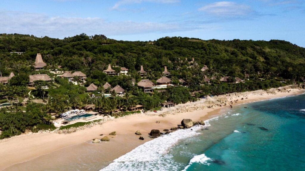 Escape to Paradise: Discover the Top 5 Islands near Bali